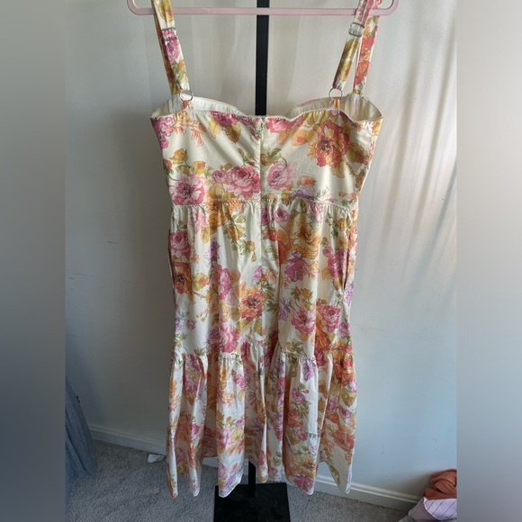 House of CB|| ELIA
Ivory Floral Midi Sundress, Size XL Plus Cup - Picture 6 of 10